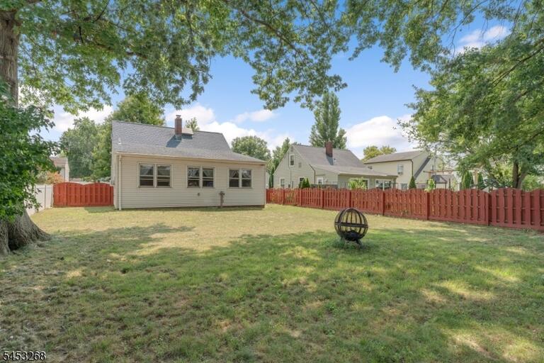 Property listing MLS 4047559 photo 26