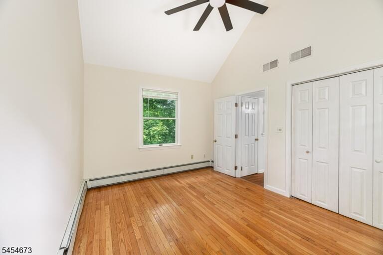 Property listing MLS 4047560 photo 15
