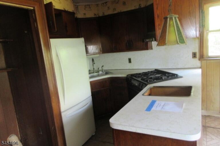 Property listing MLS 4047561 photo 8