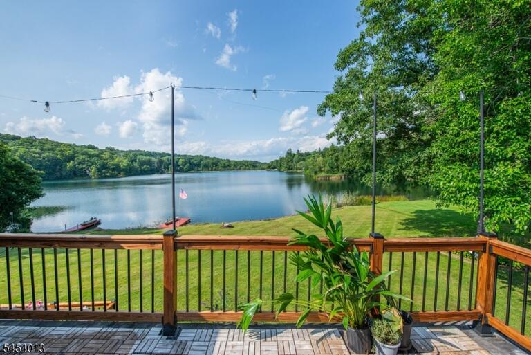 Property listing MLS 4047569 photo 10