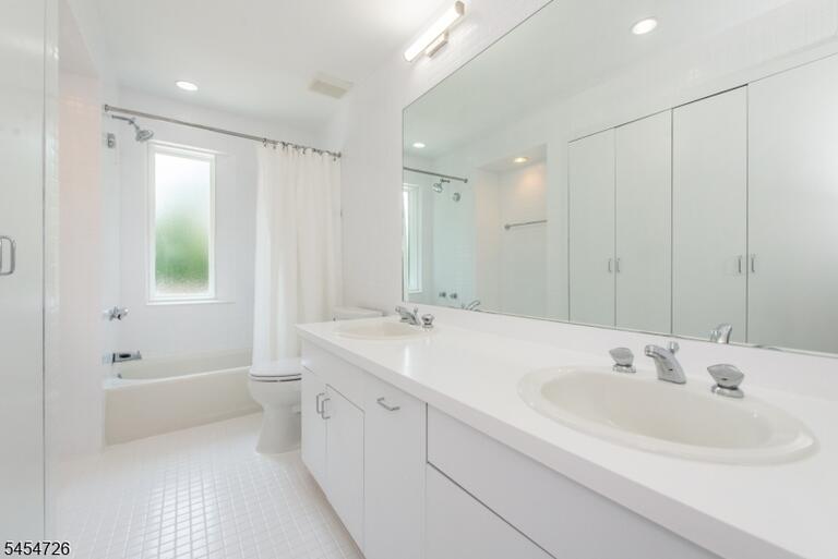 Property listing MLS 4047613 photo 15