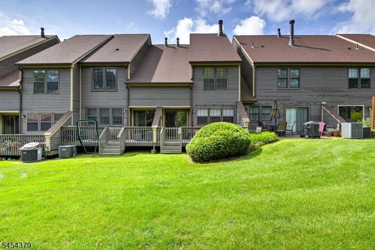 Property listing MLS 4047652 photo 29