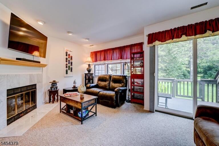 Property listing MLS 4047652 photo 7