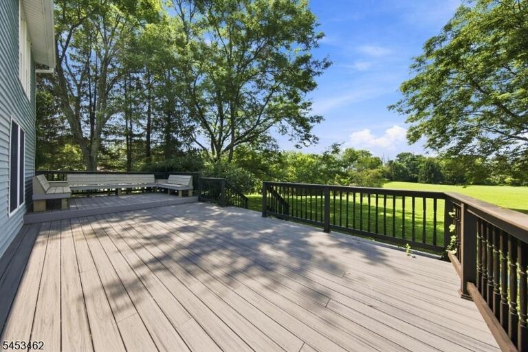 Property listing MLS 4047654 photo 37