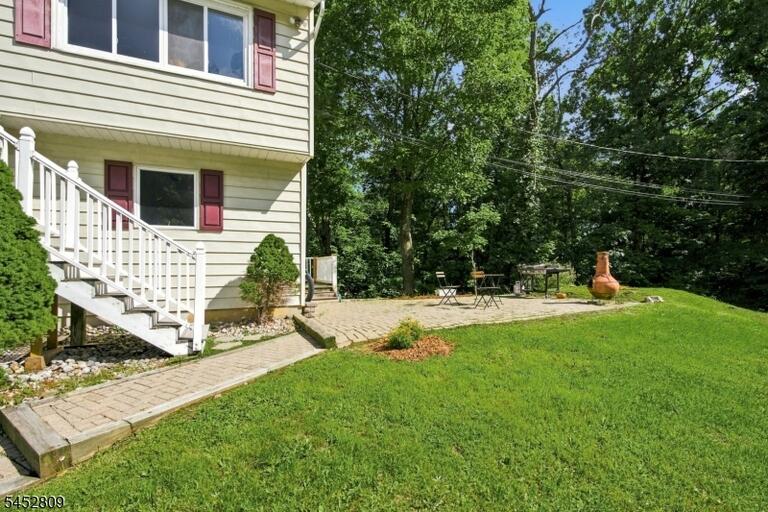 Property listing MLS 4047657 photo 21