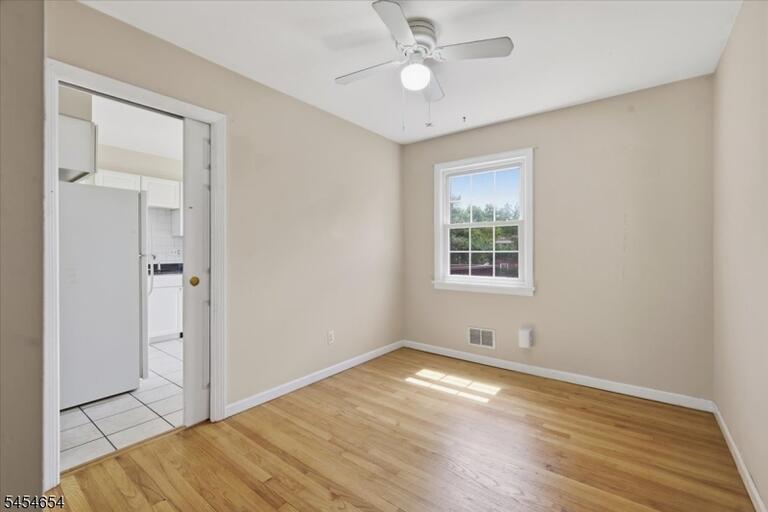 Property listing MLS 4047693 photo 19
