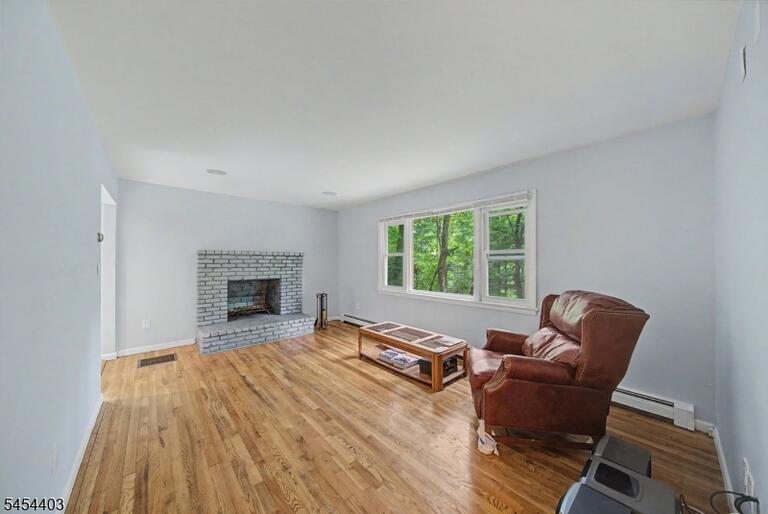 Property listing MLS 4047695 photo 18