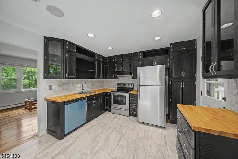 Property listing MLS 4047695 photo 22