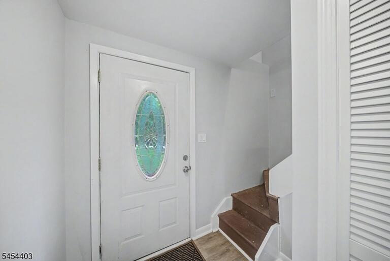 Property listing MLS 4047695 photo 3
