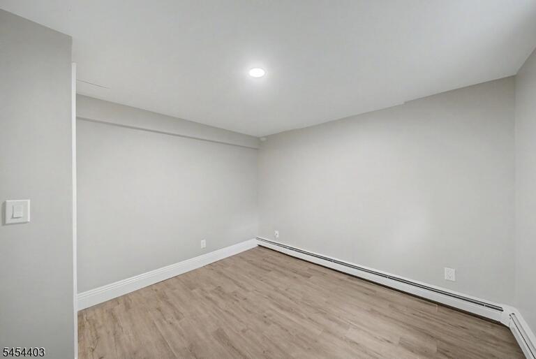 Property listing MLS 4047695 photo 8