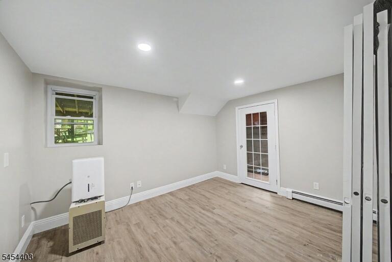 Property listing MLS 4047695 photo 9