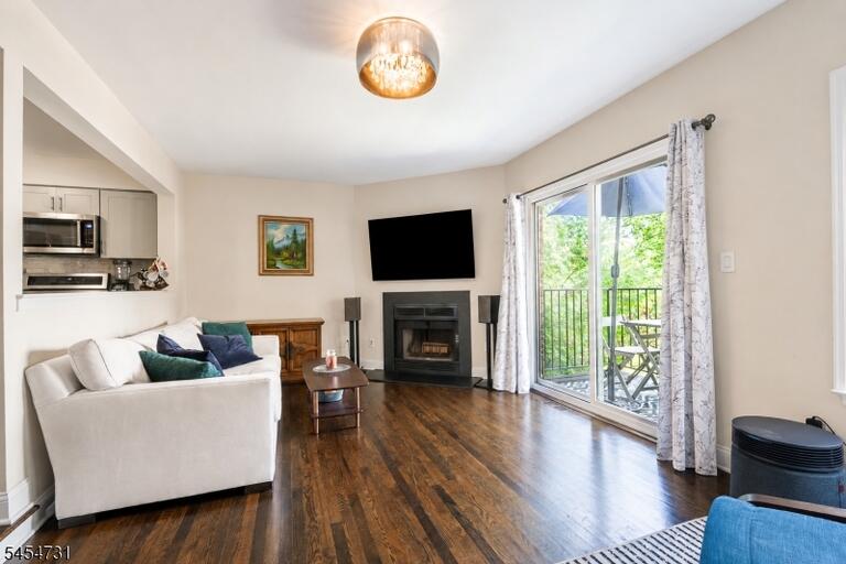 Property listing MLS 4047697 photo 9