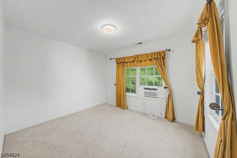 Property listing MLS 4047707 photo 10