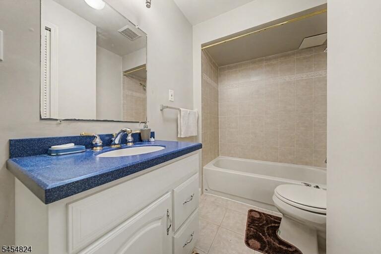 Property listing MLS 4047707 photo 12