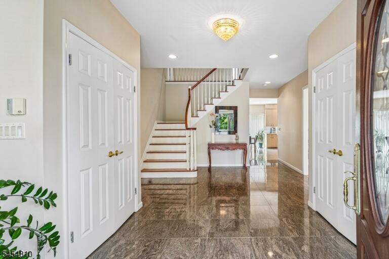 Property listing MLS 4047710 photo 4