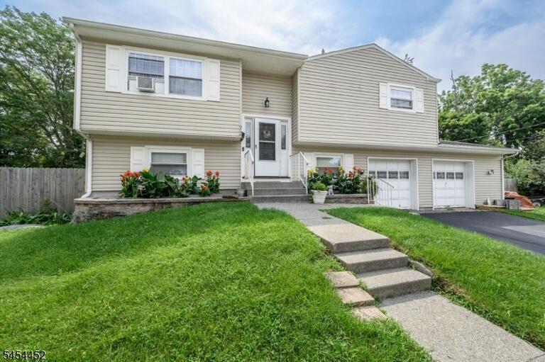 Property listing MLS 4047711 photo 37