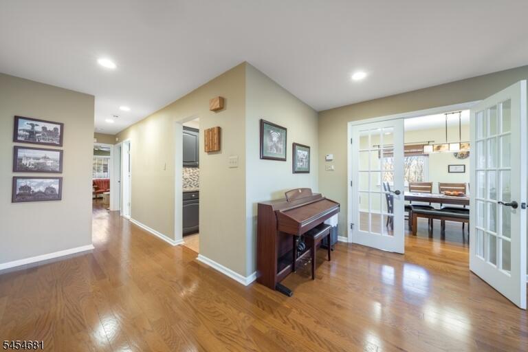 Property listing MLS 4047714 photo 2