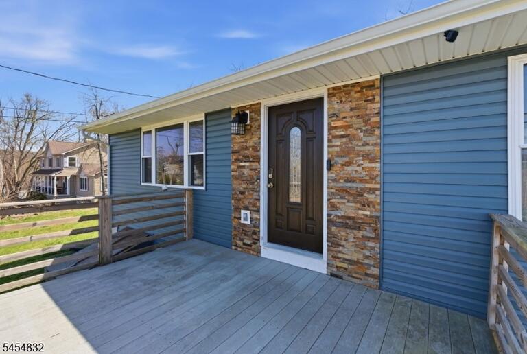Property listing MLS 4047726 photo 4