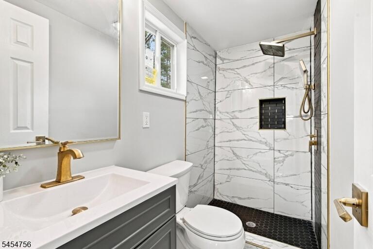 Property listing MLS 4047729 photo 7
