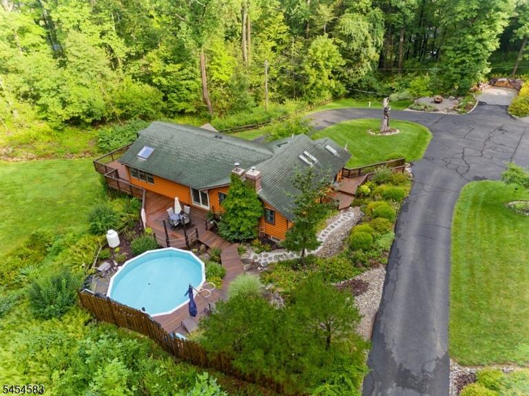 Property listing MLS 4047733 photo 6