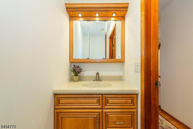 Property listing MLS 4047734 photo 32