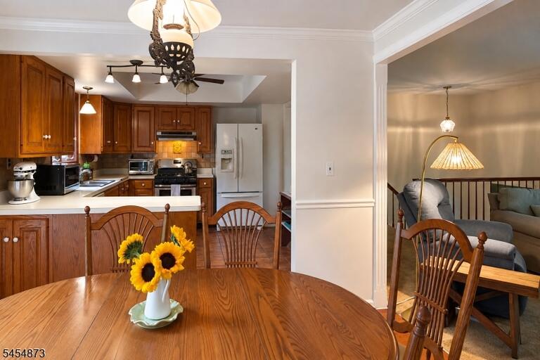 Property listing MLS 4047741 photo 12
