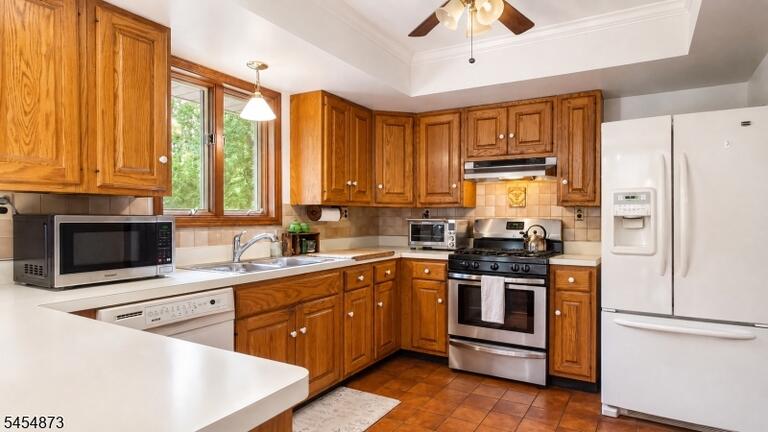 Property listing MLS 4047741 photo 15