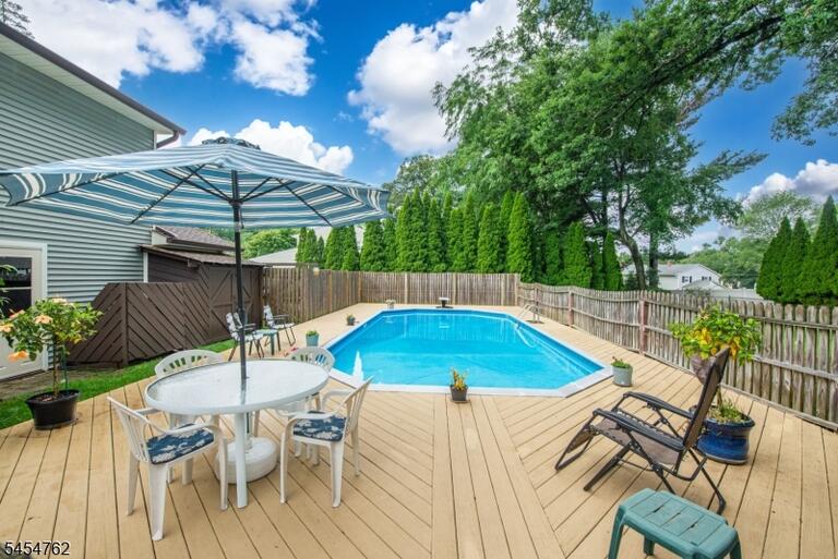 Property listing MLS 4047757 photo 34