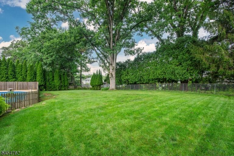 Property listing MLS 4047757 photo 39