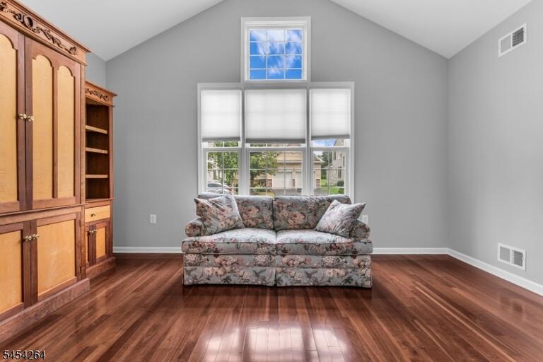 Property listing MLS 4047773 photo 5