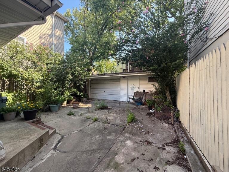 Property listing MLS 4047778 photo 17