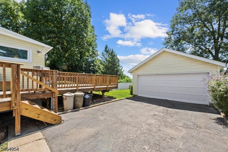 Property listing MLS 4047815 photo 35