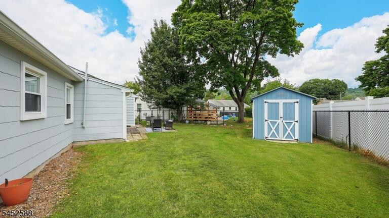 Property listing MLS 4047842 photo 14