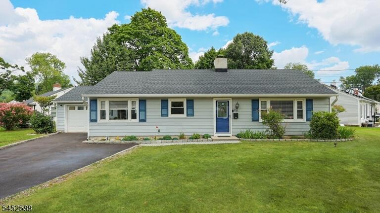 Property listing MLS 4047842 photo 5
