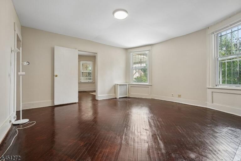 Property listing MLS 4047847 photo 5