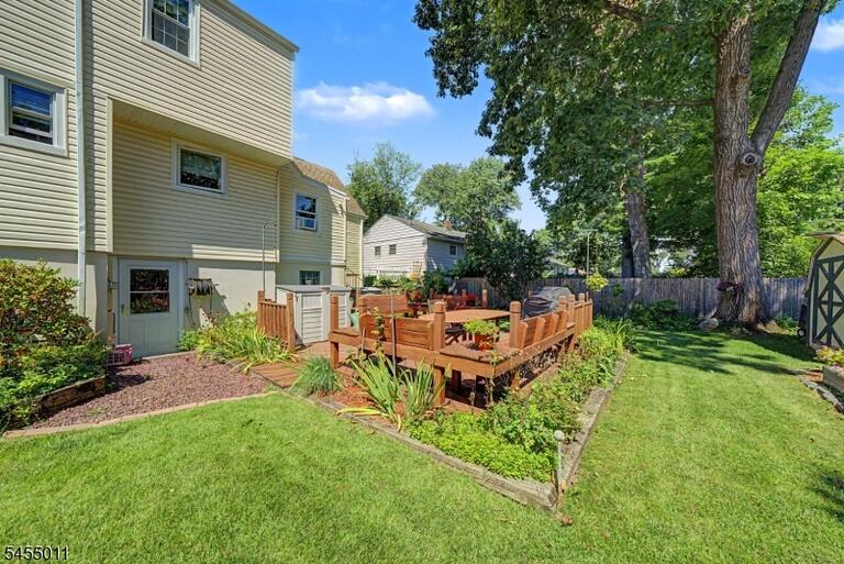Property listing MLS 4047849 photo 18