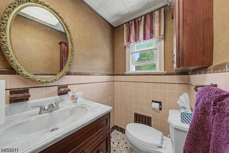 Property listing MLS 4047849 photo 31