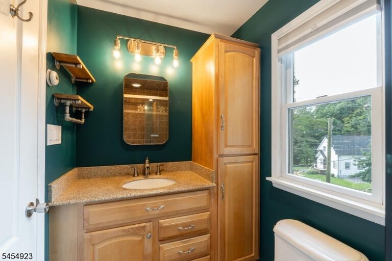 Property listing MLS 4047855 photo 8
