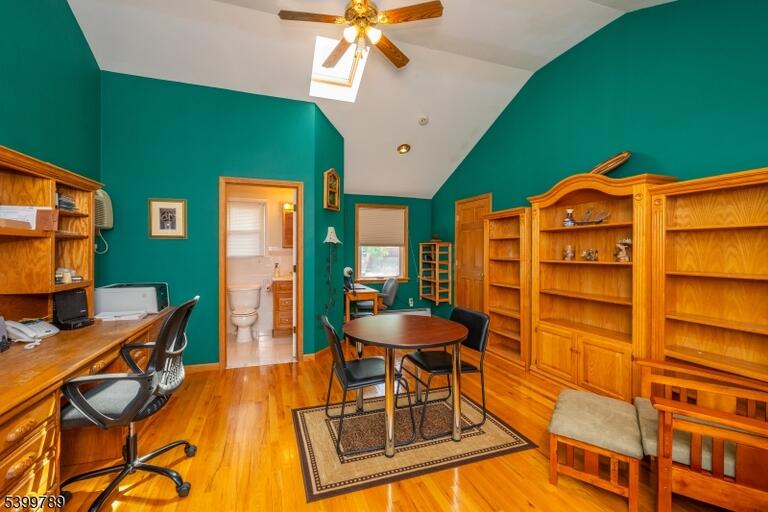Property listing MLS 4047867 photo 10