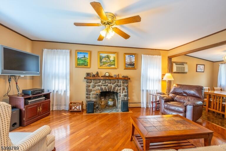 Property listing MLS 4047867 photo 21