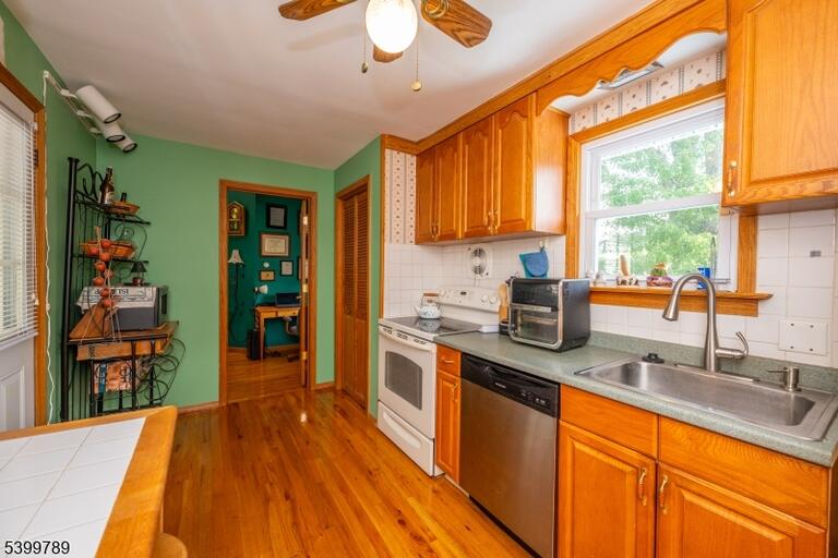 Property listing MLS 4047867 photo 26