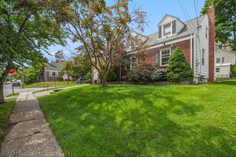 Property listing MLS 4047870 photo 23