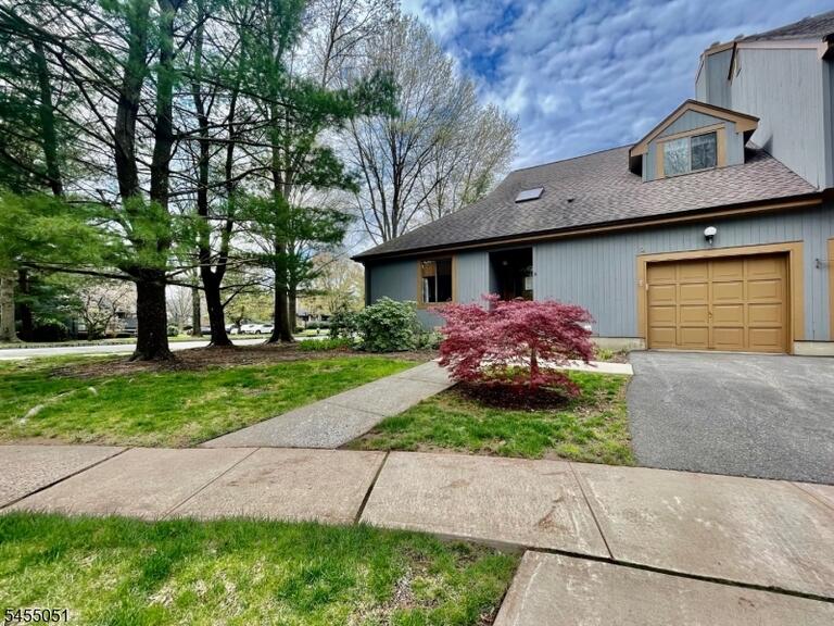 Property listing MLS 4047875 photo 1