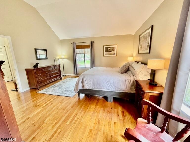 Property listing MLS 4047875 photo 9