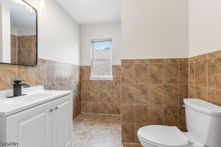 Property listing MLS 4047878 photo 37