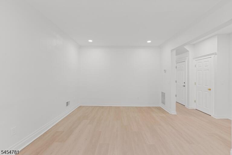 Property listing MLS 4047878 photo 8
