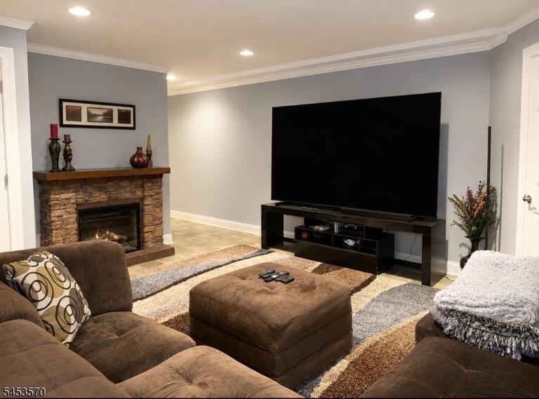 Property listing MLS 4047880 photo 43