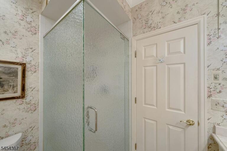 Property listing MLS 4047884 photo 23
