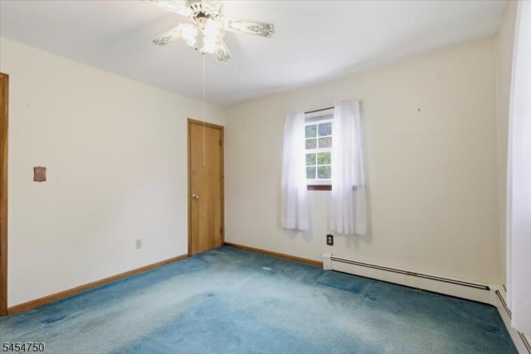 Property listing MLS 4047887 photo 15