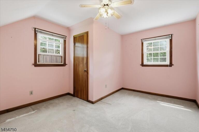 Property listing MLS 4047887 photo 16